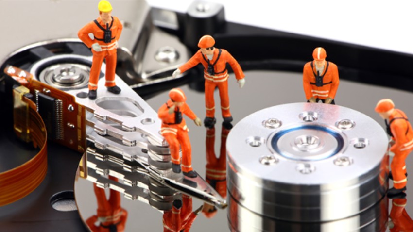 ROI de un Servicio Profesional de Recuperación: ¿Cuánto Vale tu Información?